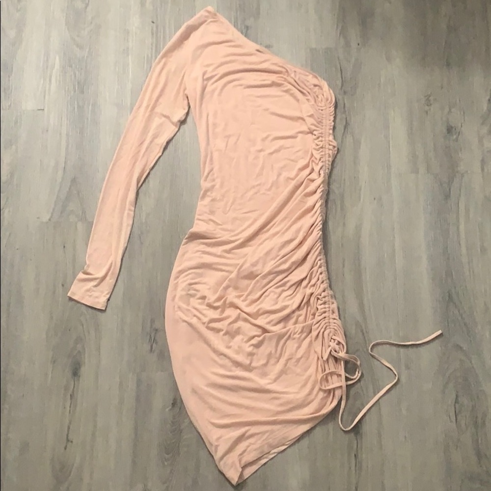 Guess blush one shoulder long sleeve ruched dress